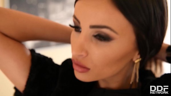 Breath-taking sex goddess Alyssia Kent gets her DP cravings fulfilled