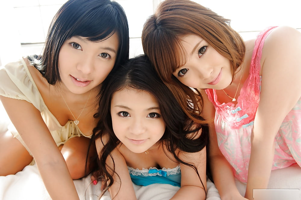 Nana Ogura - Kana Tsuruta - Rina Kato